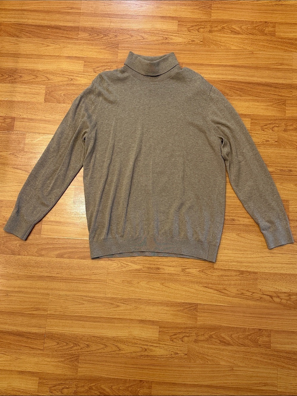 H&M Men's Turtleneck Sweater in Taupe